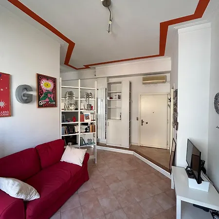 Πανσιόν Tinyedward