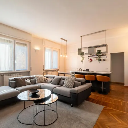 The Globe Trotter - Life Area Apartman