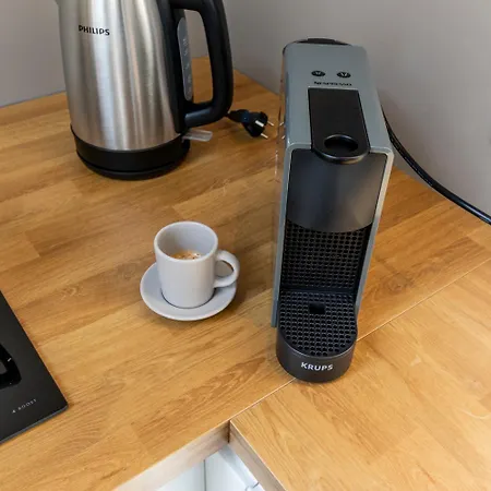 Liberty House - Carozzi ميلان