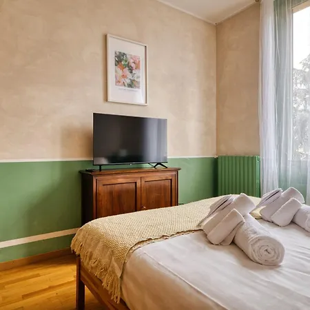 Elegant Three In Porta Romana By Mastery Apartment Milan