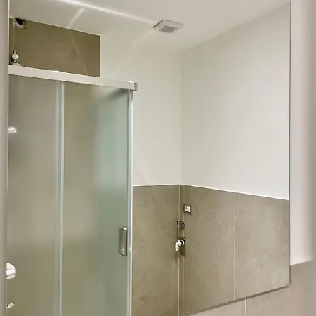 Premium Chic Missori And Vetra Subway * Milan