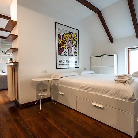 In Sarpi Vicino Metro M5 Apartament *