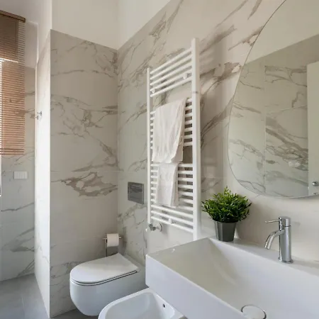 Duomo A 15 Min - Elegante In Zona Isola *