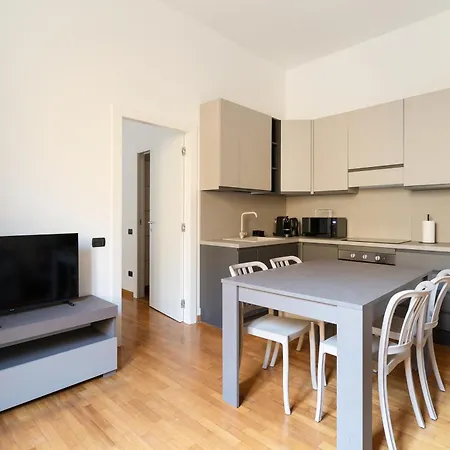 Guesthost - Modern Flat Near Darsena Appartement *