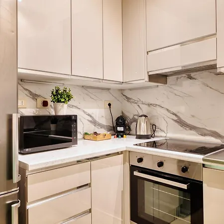Elegant Three In Porta Romana By Mastery Apartment Milan