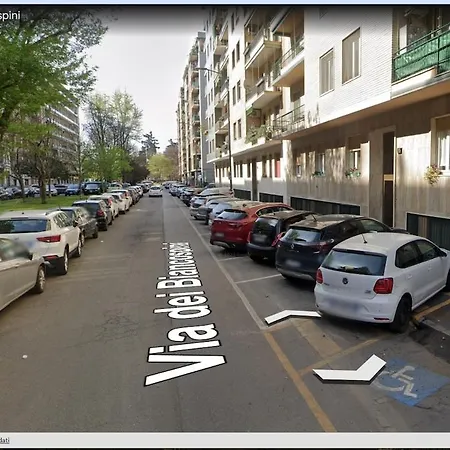 Appartement Stylish - M4 Frattini, 15 Mins To Duomo