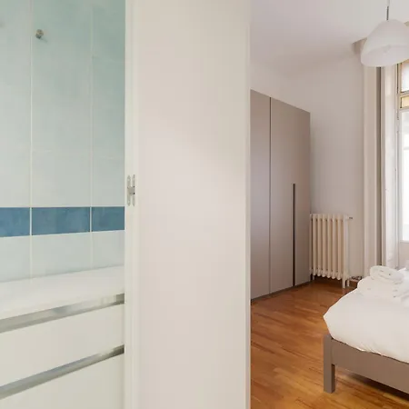 Guesthost - Modern Flat Near Darsena Appartement *