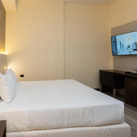 Garibaldi Palace Hotel 3*