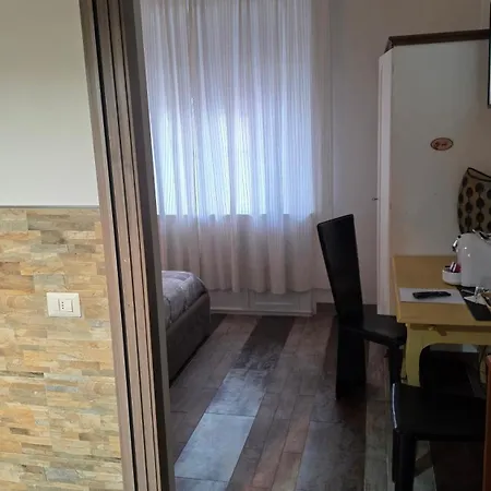 Panzió Sansiromilano Beboscar It Milánó