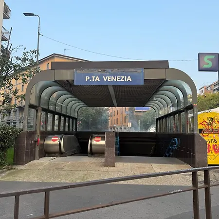 Mariposa Pta Venezia Via Menotti Lejlighed