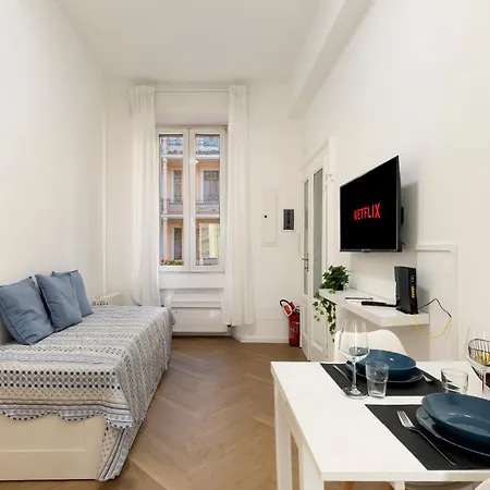 Isola Bloom - Stylish Design Flat דירה