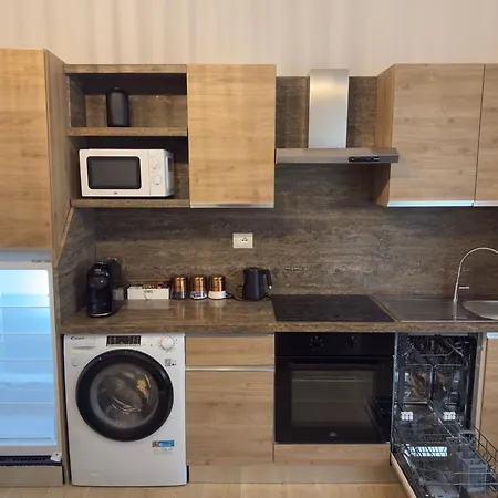Rin Collection - 2Br 2Ba Apt - 5 Min Walk To Metro & Train