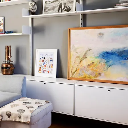 Апартаменты Modern Bright And Милан