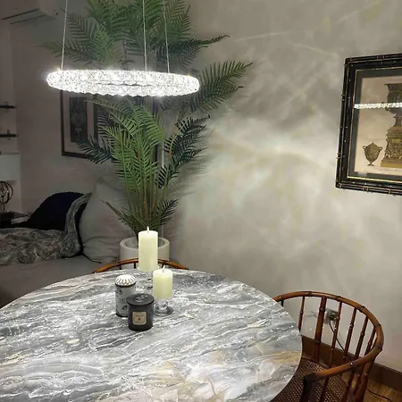 Porta Venezia Shopping, Metro, And Comfort *