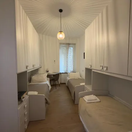 Rin Collection - 2Br 2Ba Apt - 5 Min Walk To Metro & Train *