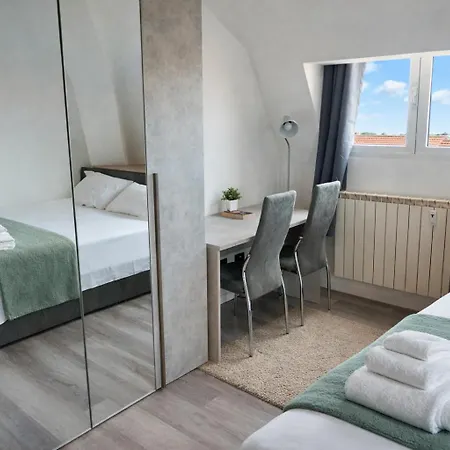 Apartament House Crocetta *