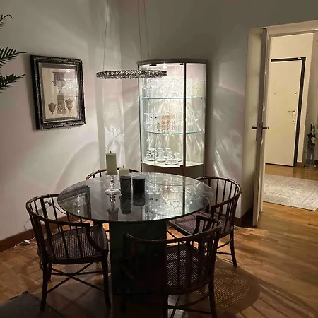 Porta Venezia Shopping, Metro, And Comfort Апартаменты *