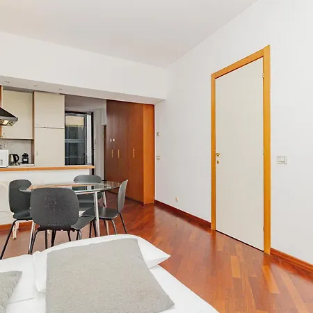 Bilocale In Piazza Duomo 4pax * 米兰