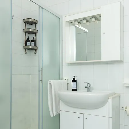 Artstay Porta Romana Apt, Parking, Centre 公寓 *