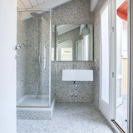 Hacca Collection - Open Space In Porta Ticinese Mailand