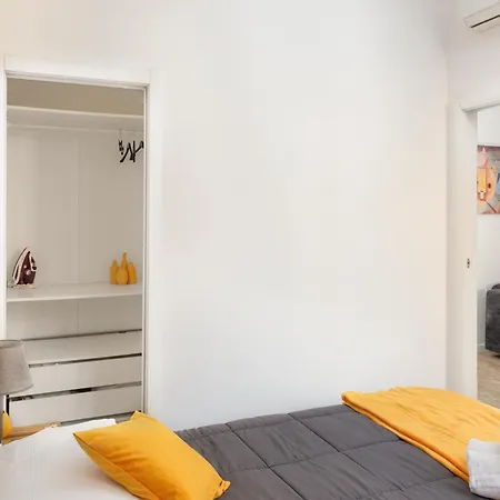 公寓 Artstay Exclusive Near Train Metro, Parking