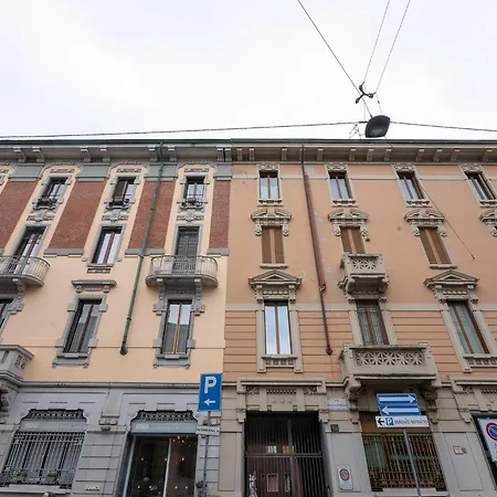 Arts At Corso Vercelli شقة