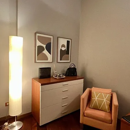 Ampio Ed Elegante Bilocale Apartment *