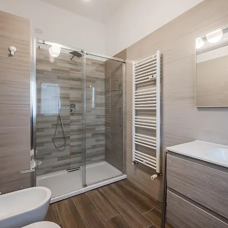 Modern Three Near The Metro Ac - Wifi شقة ميلان