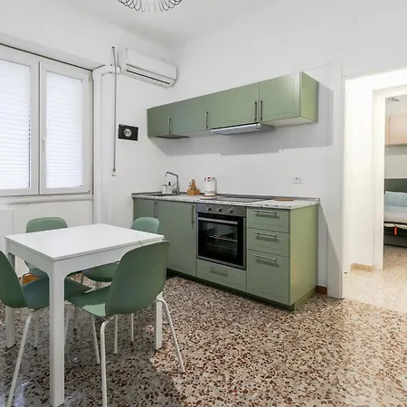 Frapolli 40 Elegant * Μιλάνο