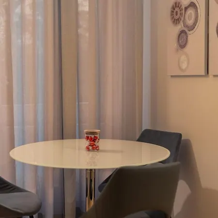 Living Arco Della Pace Appartement *