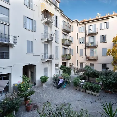 Apartment Corso Magenta Historic