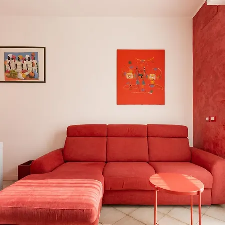 Guesthost - Certosa Cozy Flat With Balcony Апартаменты Милан