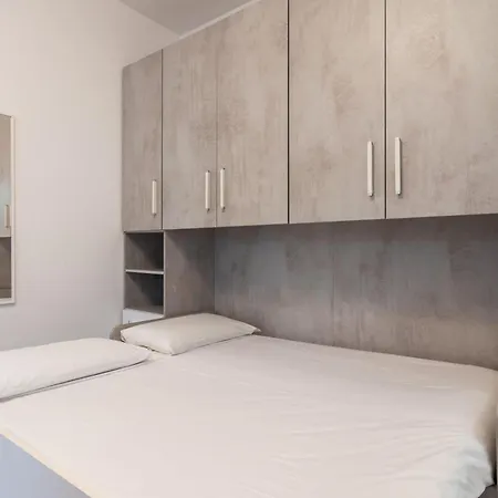 Monolocale Ripamonti 193 Milano