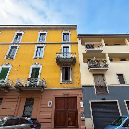 公寓 Modern Apartment, Cimiano Metro, Wifi, Ac 米兰