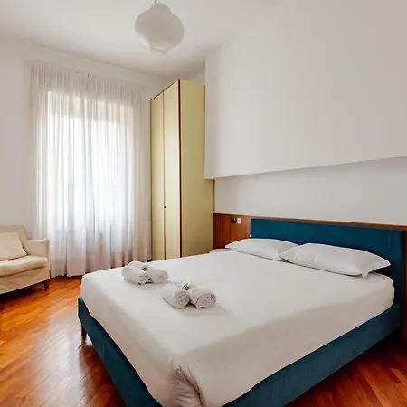 Spacious With Three Bedroom And Large Kitchen 公寓