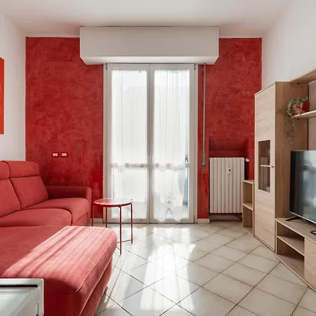Guesthost - Certosa Cozy Flat With Balcony * Милан