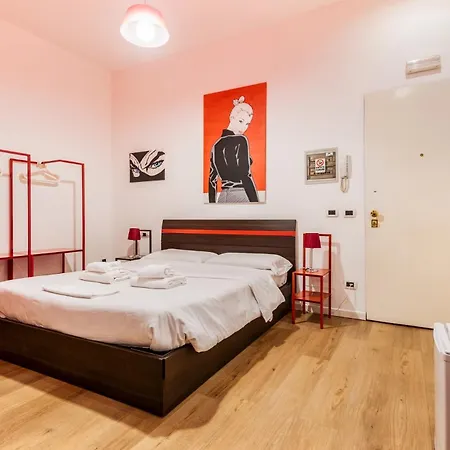 Lägenhet Luxury Via Torino Piazza Duomo 2 Pax Wi-fi *