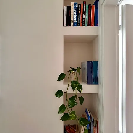 Modern And Bright House 20 Minutes From The Duomo Appartamento *