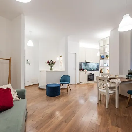 The Botanical Court - Secret Patio In Porta Venezia * Mediolan