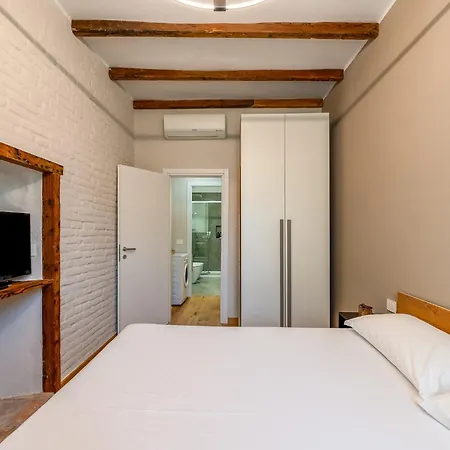 Appartement Modern Flat Near Skyline Milaan