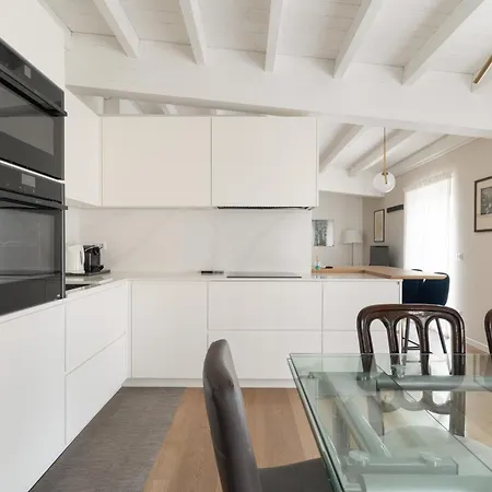 Guesthost - Cozy Porta Vittoria Area *