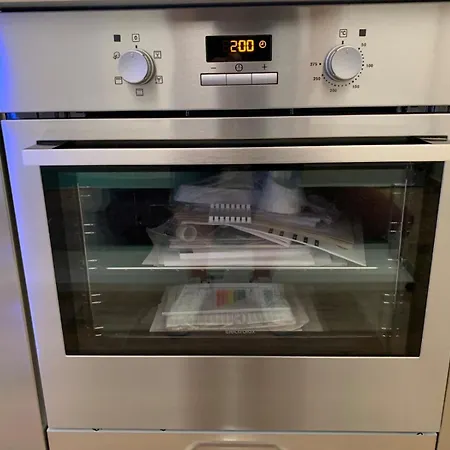 Artemide Centre Bocconi Apartment Milan