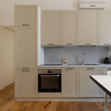 Apartman Guesthost - M5 Isola Cozy *