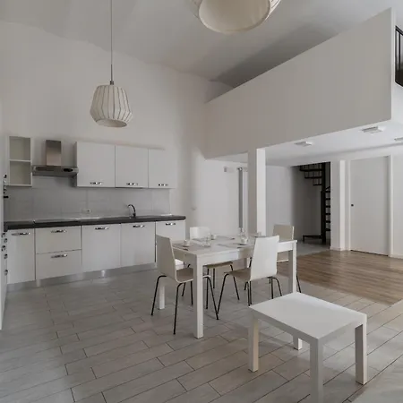 Spazioso Loft In Col Di Lana Milano