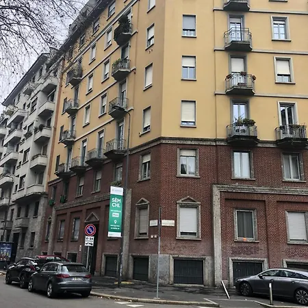 Apartament Cozy Three Close To Porta Venezia Mediolan