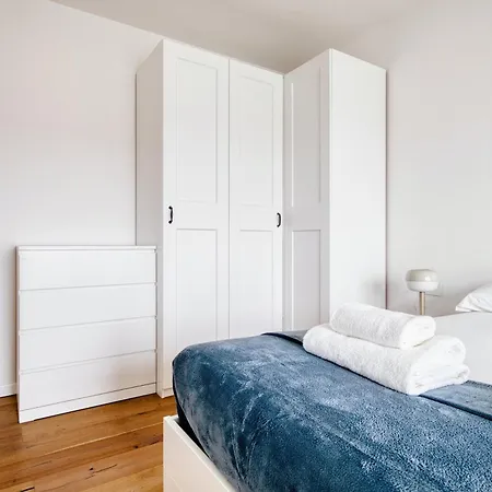 Just Urban - Bright 2br With Terrace 10 Min M4 To Duomo *