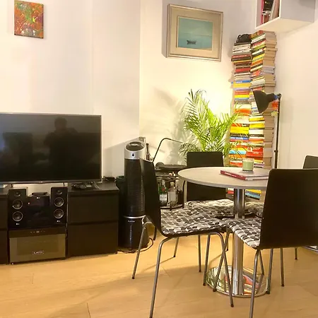 Appartement Cozy In The Center Milan