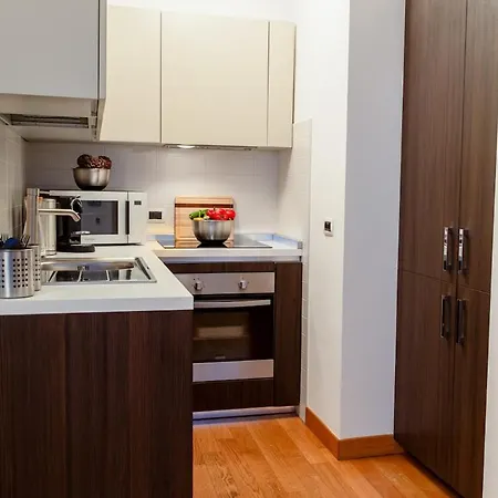 One-bedroom Unit G With Park View