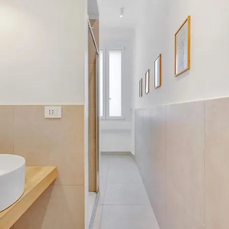 Lägenhet Classy With 2 Bedrooms Milano