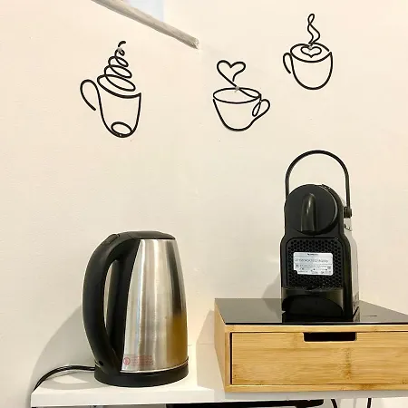 Stylish Flat Near Duomo - Metro 50 M - 4 Guests *